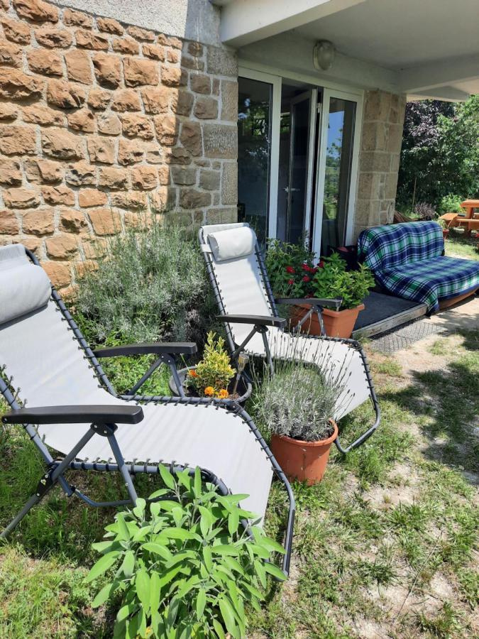 Les Coteaux De Planeze, Maison Et Jardin Dans Le Lot! Chambres Chez L'Habitant! Belmont-Bretenoux 外观 照片